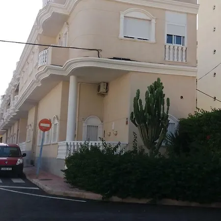 Manuel *